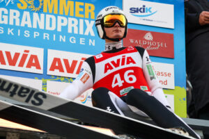Domen Prevc gewinnt Quali in Klingenthal hauchdünn vor Philipp Raimund