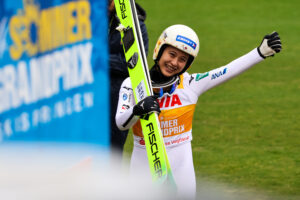 Nozomi Maruyama durchbricht Siegserie von Nika Prevc