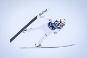 Domen Prevc feiert nächsten Sieg in Wisła – Raimund erneut auf dem Podest