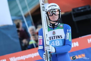Machtdemonstration von Domen Prevc zum Tournee-Auftakt – Podium für Hoffmann