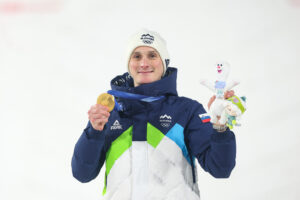 Domen Prevc fliegt zu Olympia-Gold von der Großschanze