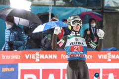 Lovro Kos (SLO); 70. Vierschanzentournee - Oberstdorf, Einzelwettbewerb 29.12.21; Foto: Konstanze Schneider